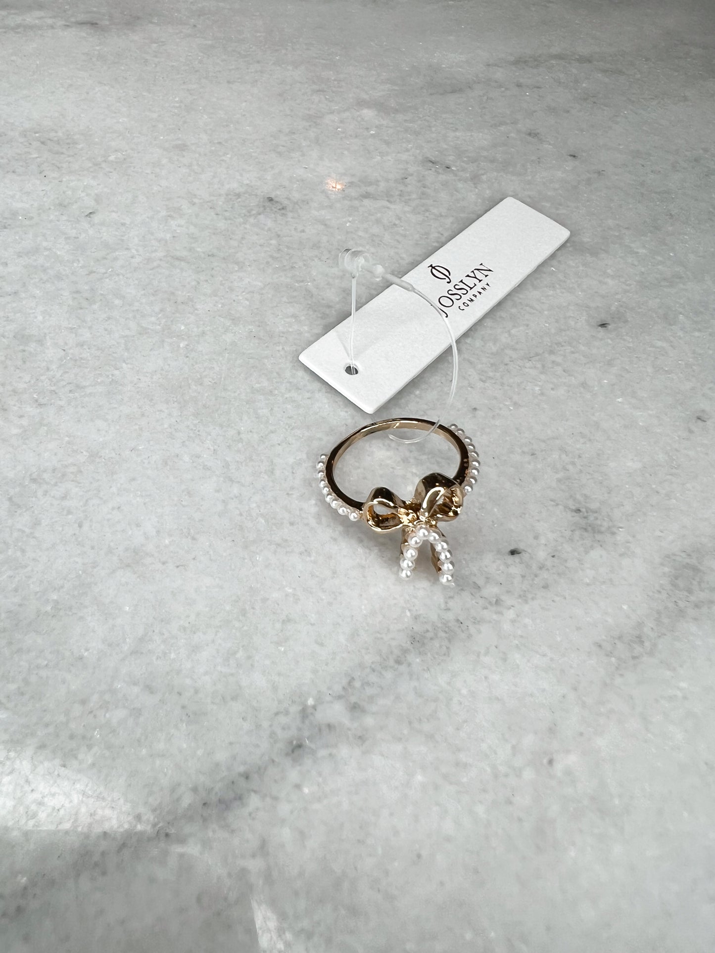 Bow Pearl Ring
