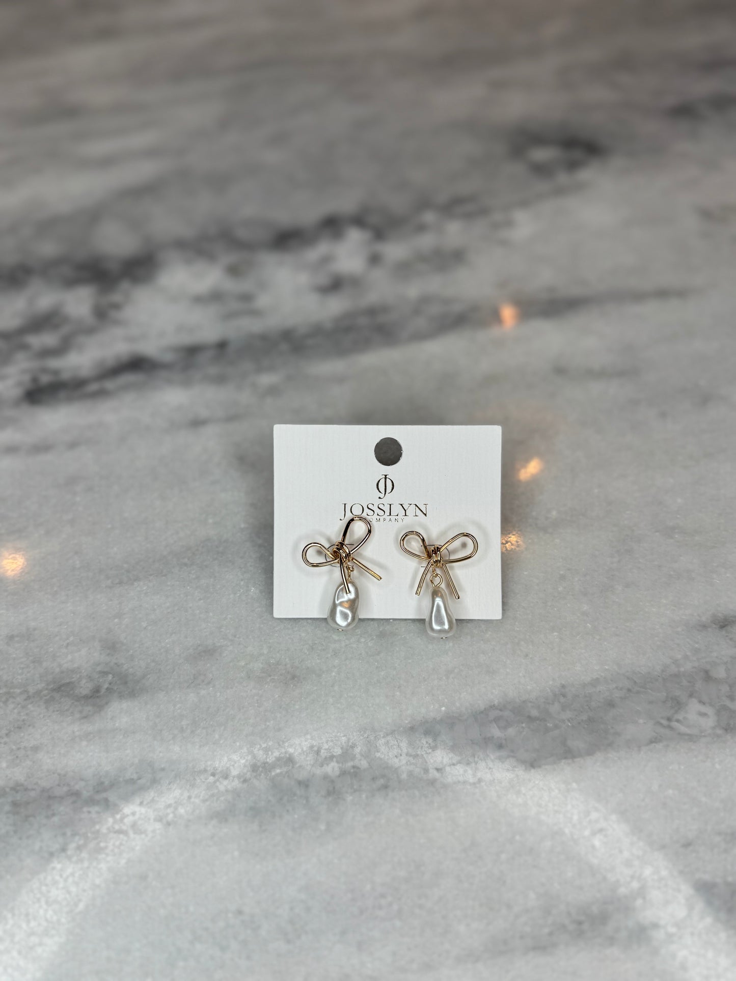 Bow Pearl Dangle Earring