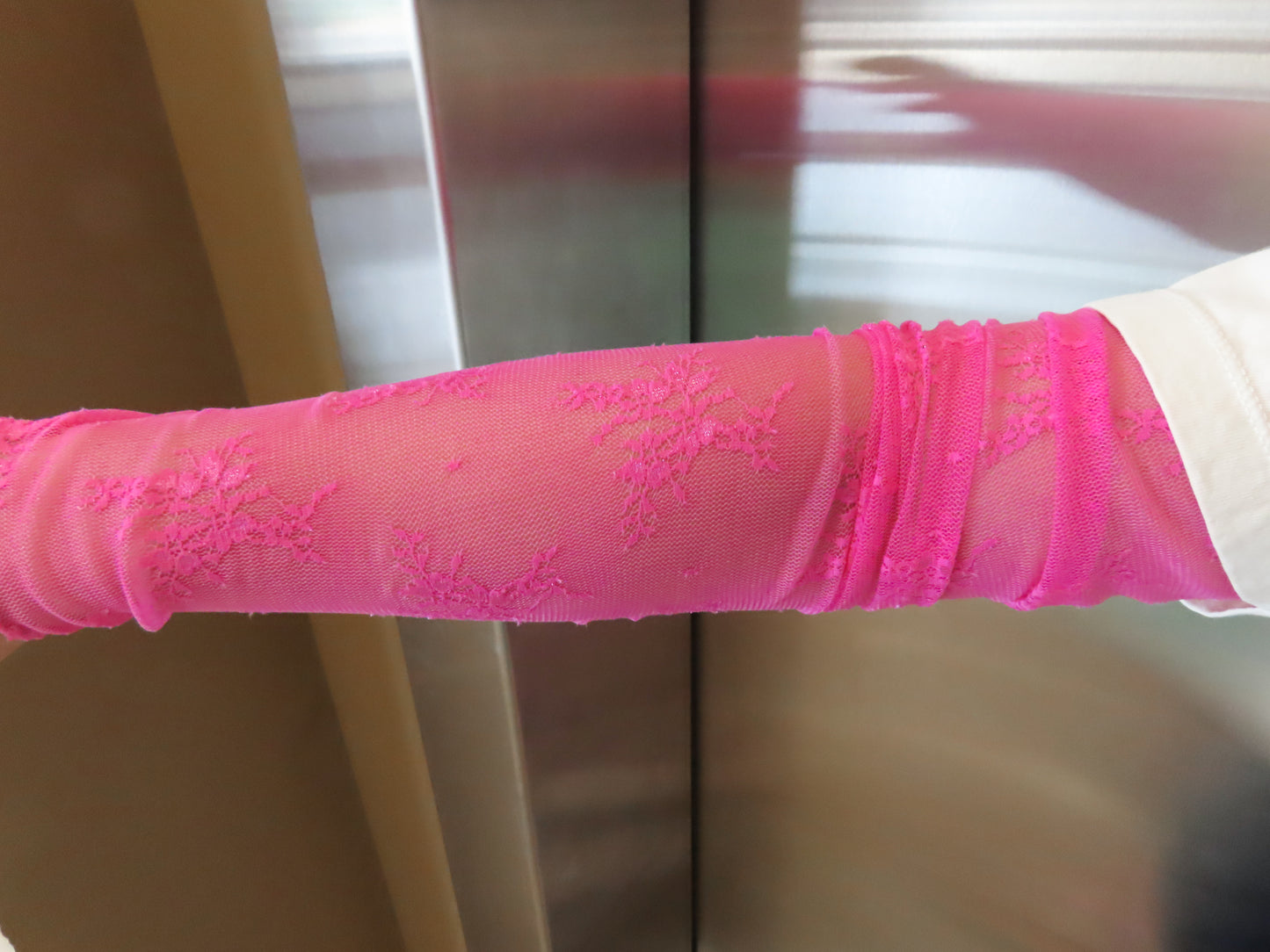 Scarlett Top- Hot Pink
