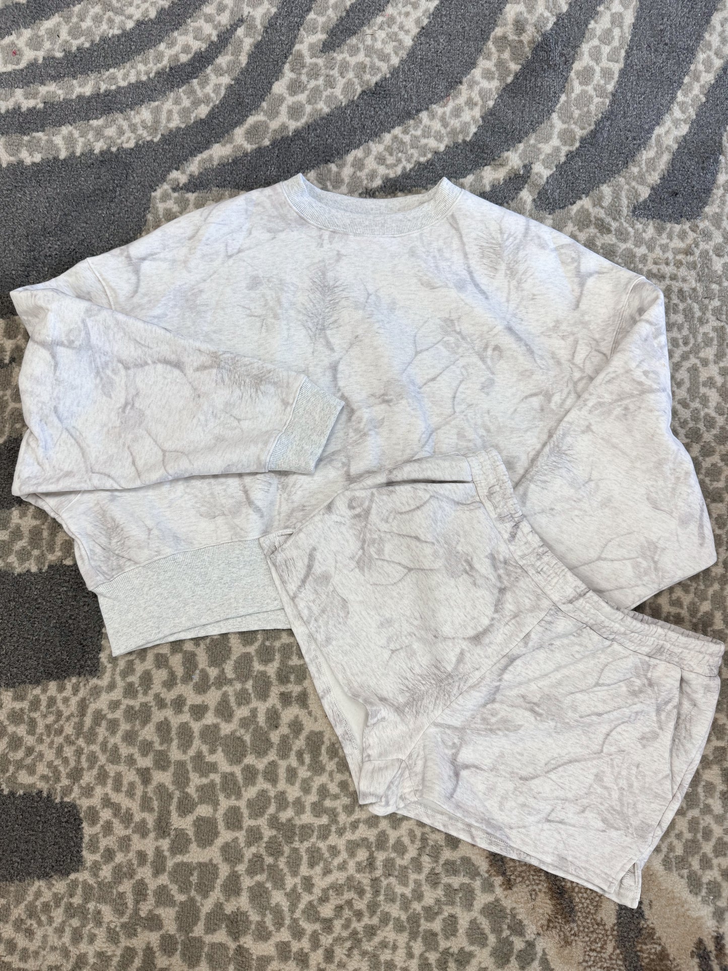 Lux Camo Sweatshirt