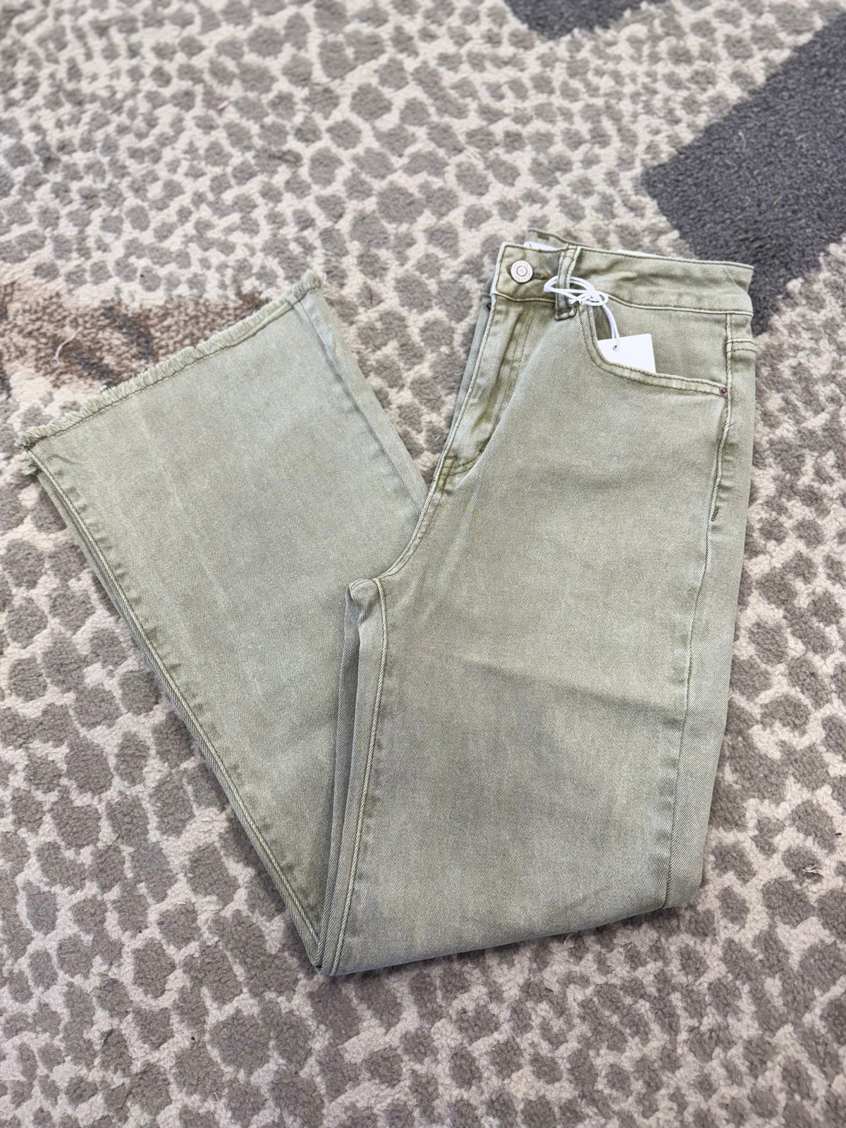 McCoy Jeans- Light Olive (CURVY)