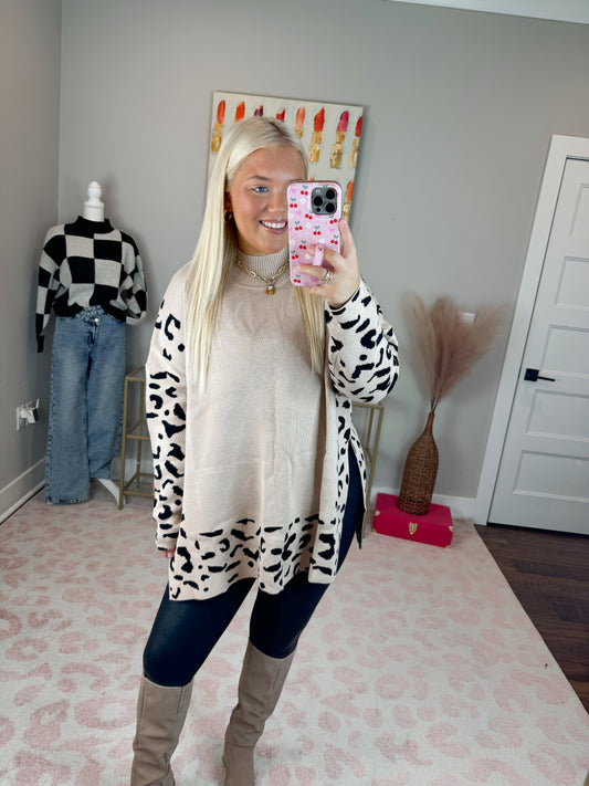 Leopard Love Sweater (CURVY)