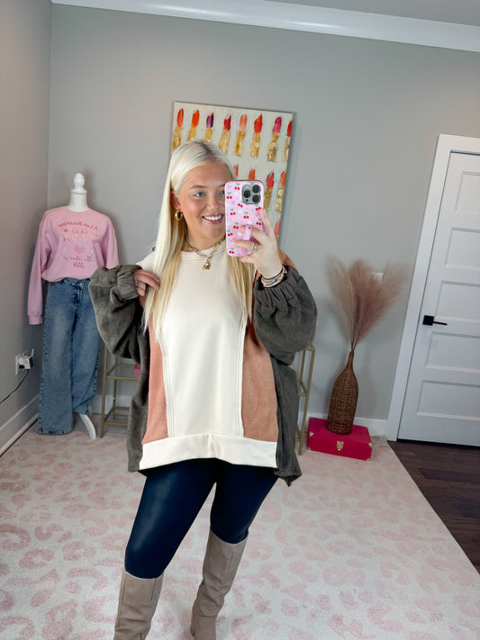 Lakey Sweatshirt (CURVY)