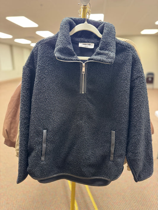Leah Black Sherpa Quarter Zip