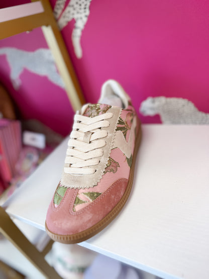 Kyla Sneakers