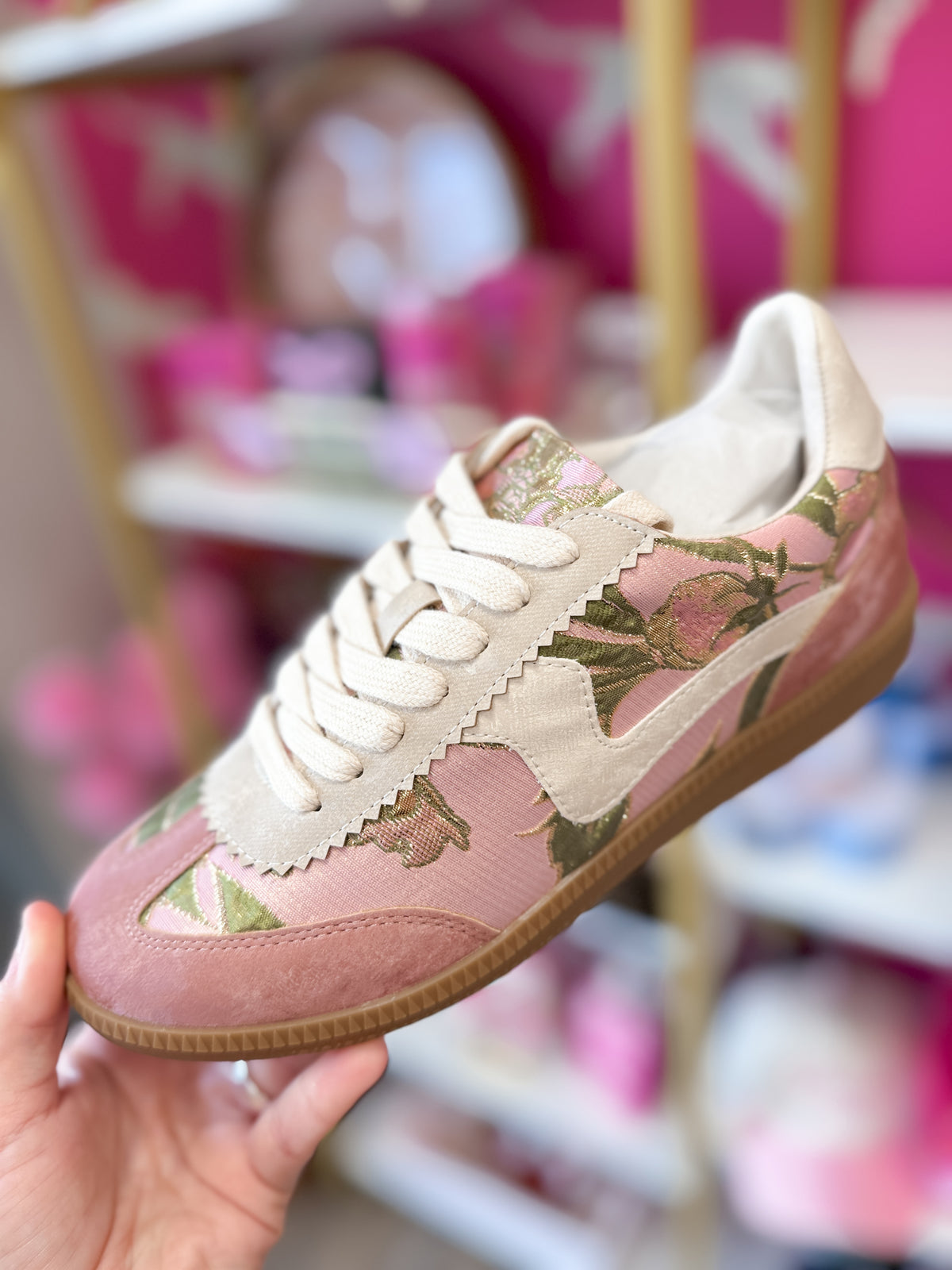 Kyla Sneakers