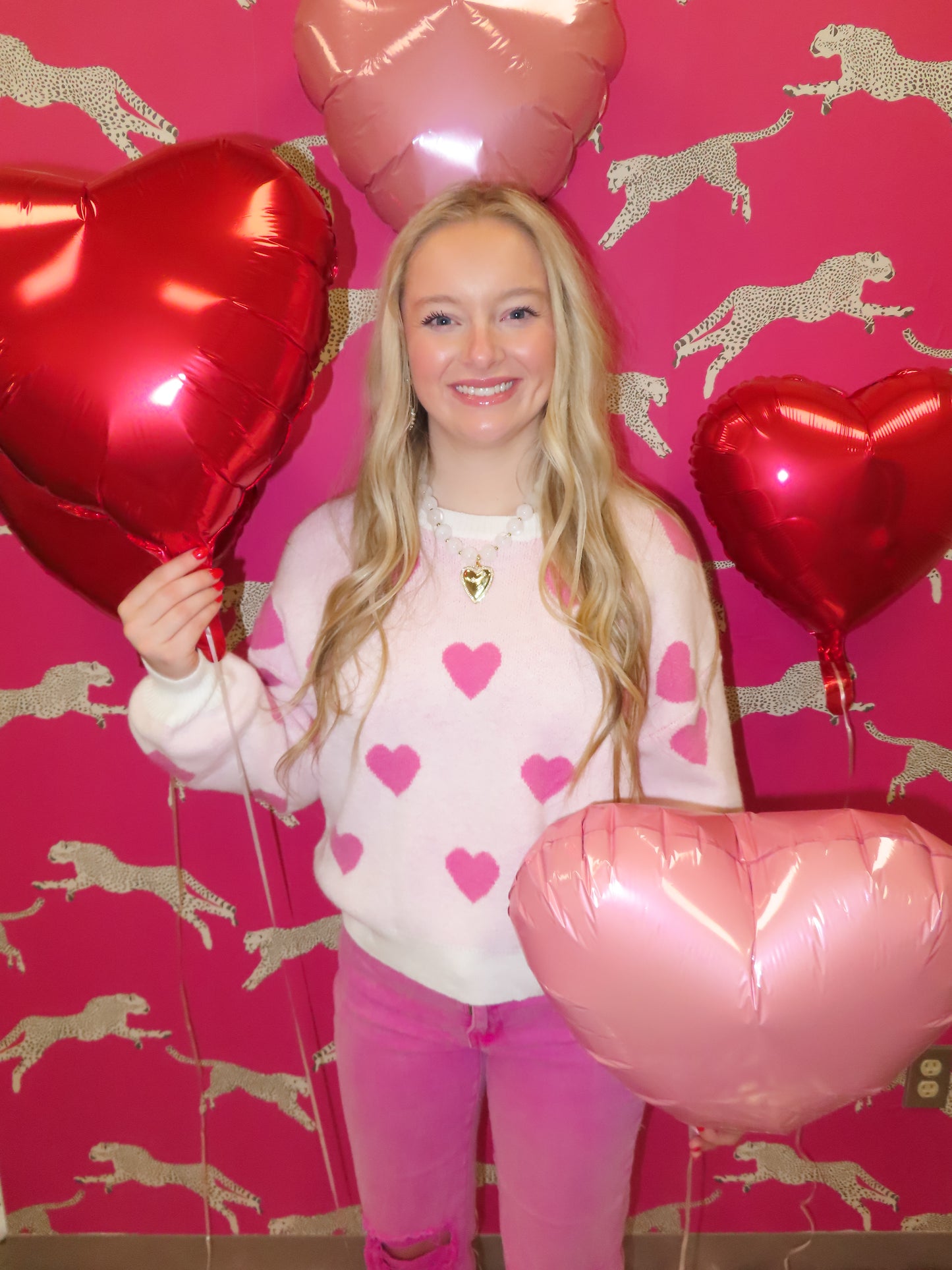 Heart Of Love Sweater (CURVY)