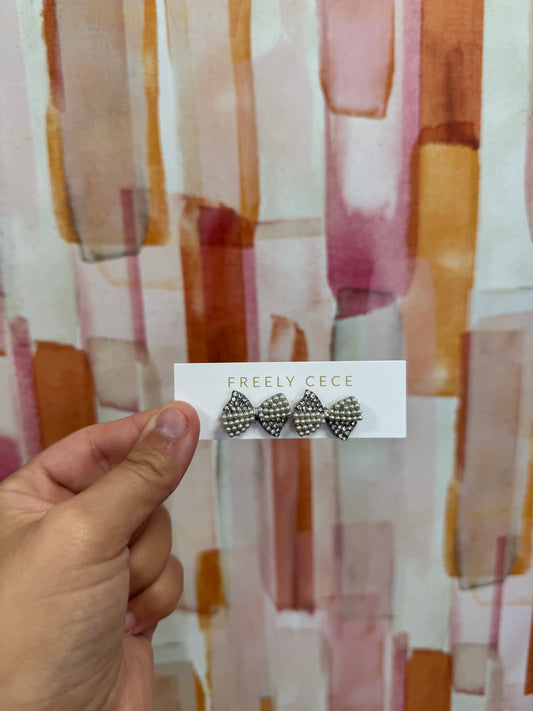 FC Silver Bow Studs