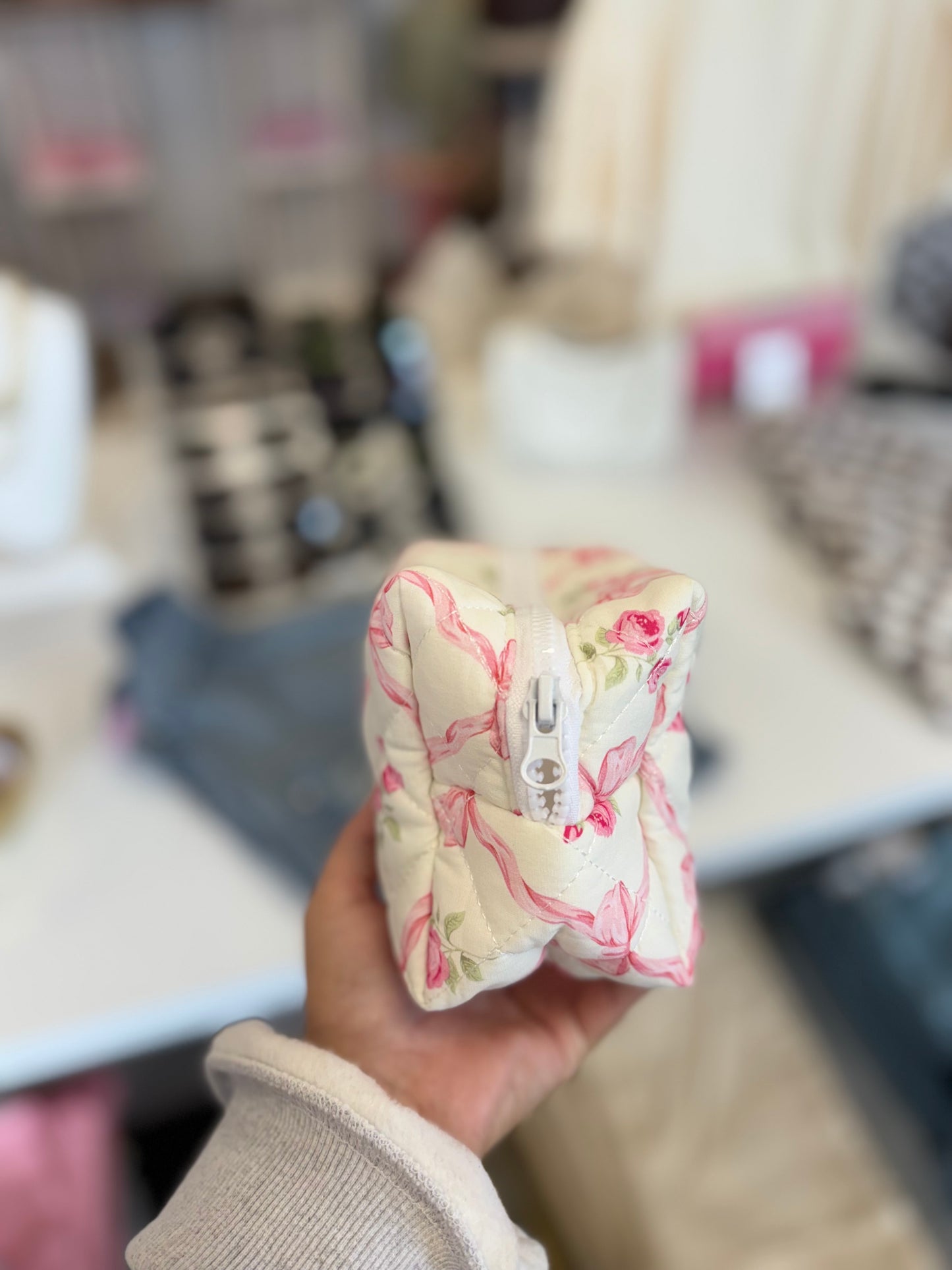 Bow Makeup Bag- Pink
