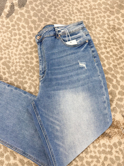 Lexie Jeans- Light Wash (CURVY)