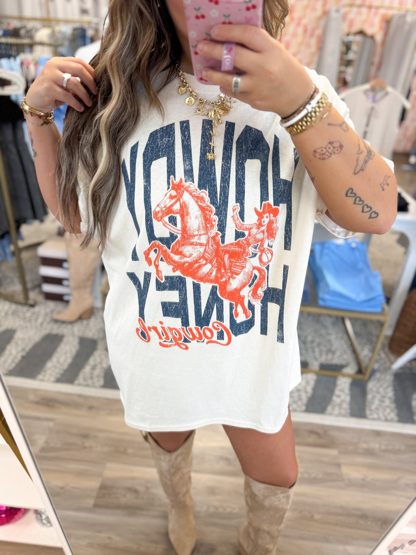 Howdy Graphic T